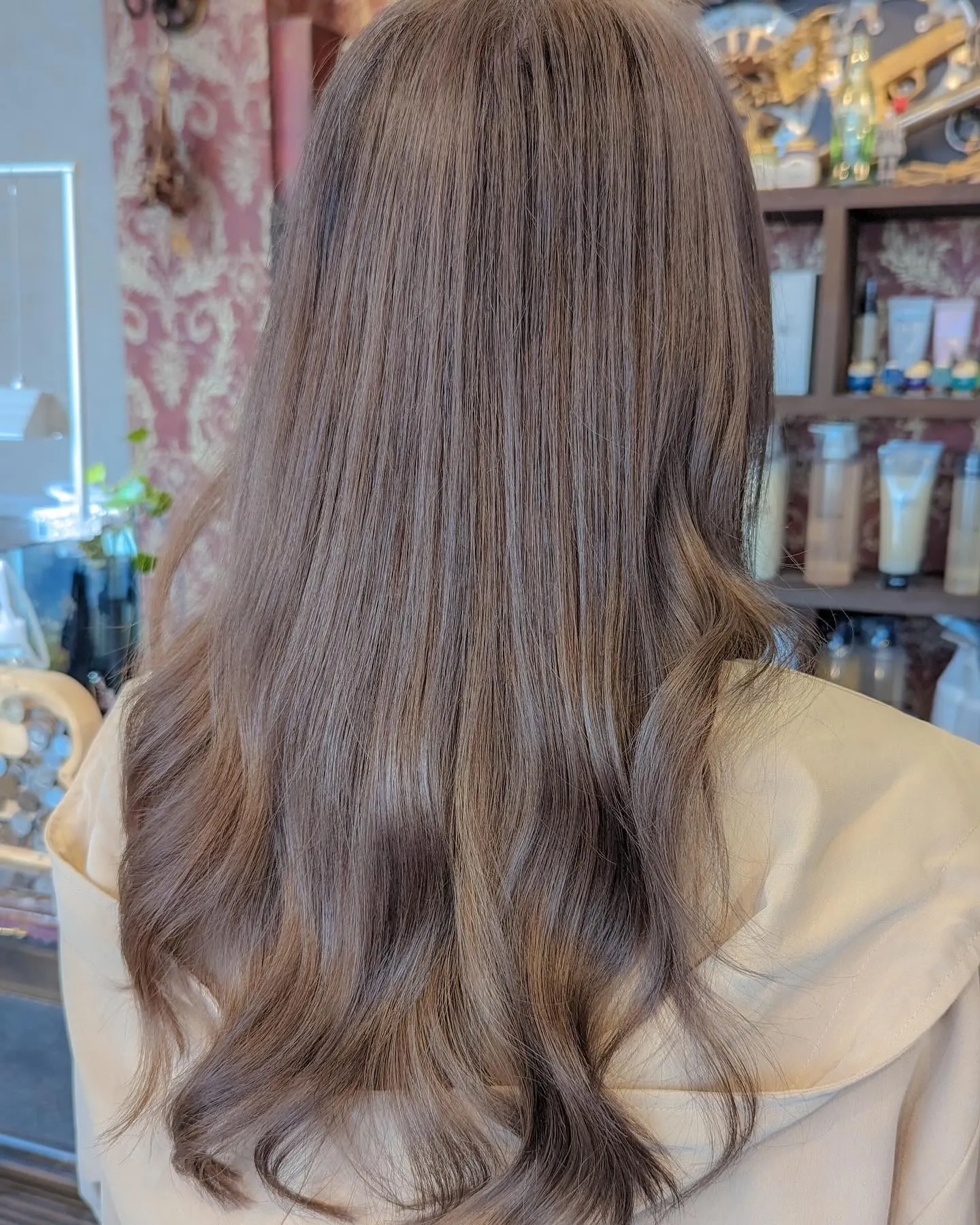 アンブレラカラーの柔らかミルクティーグレージュ✨