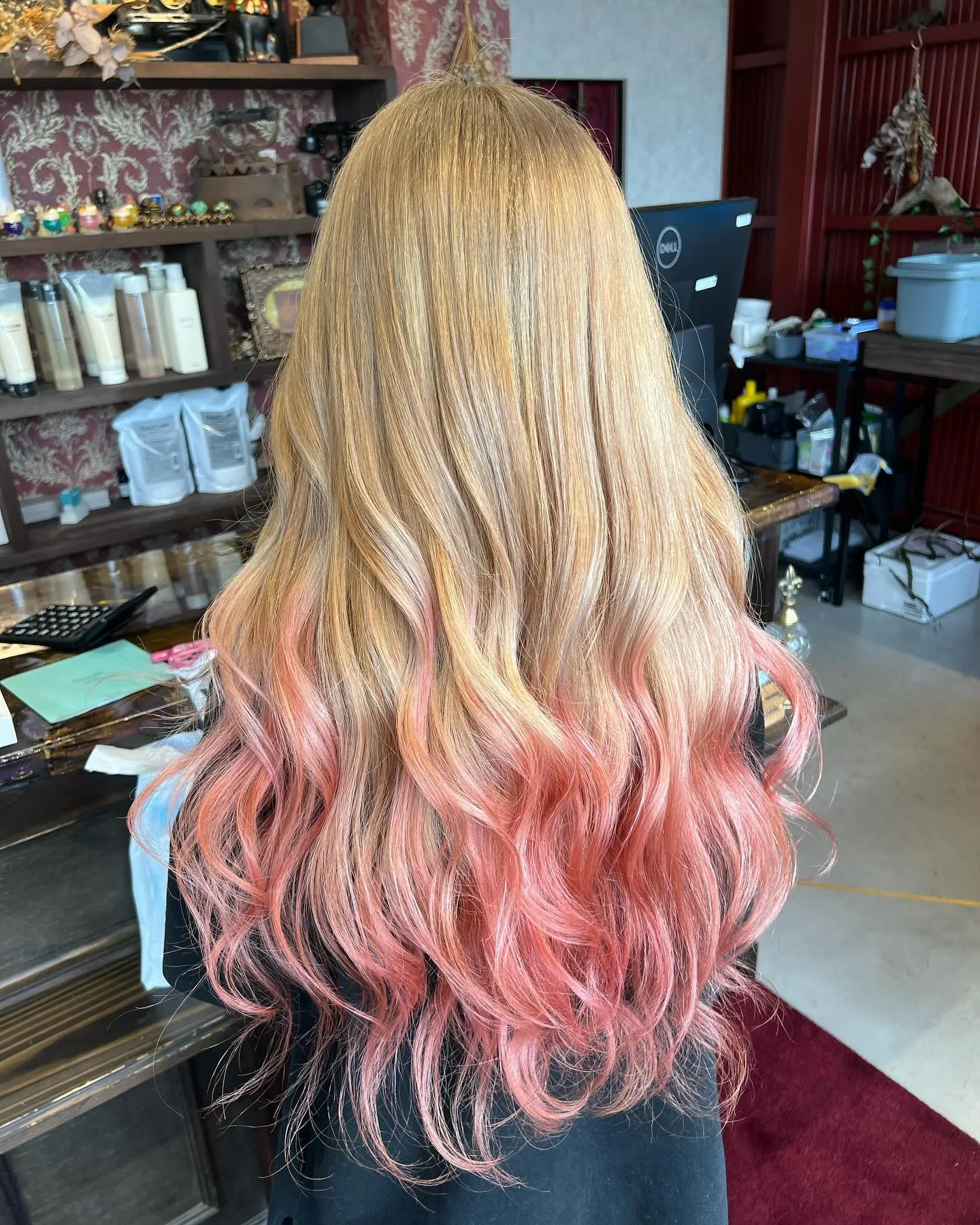 ピンクグラデーションカラー